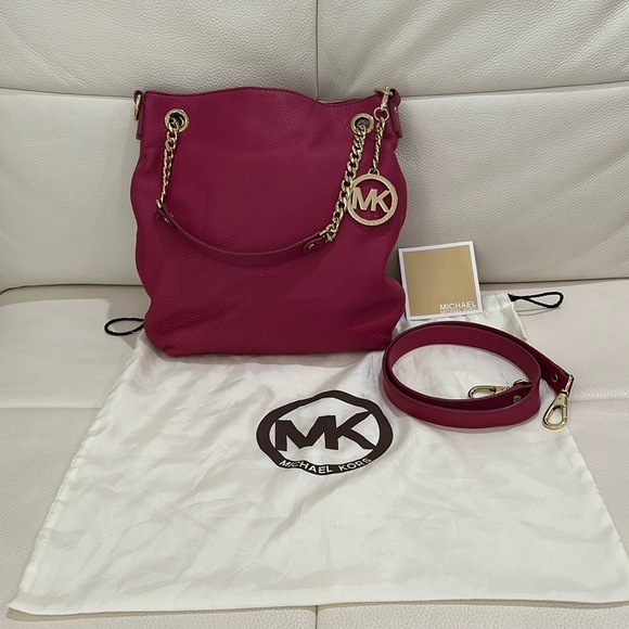 Michael Kors Handbags - Michael Kors Women's Jet Set Genuine Lether Lain
Shoulder Bag Red/ Rose Pink